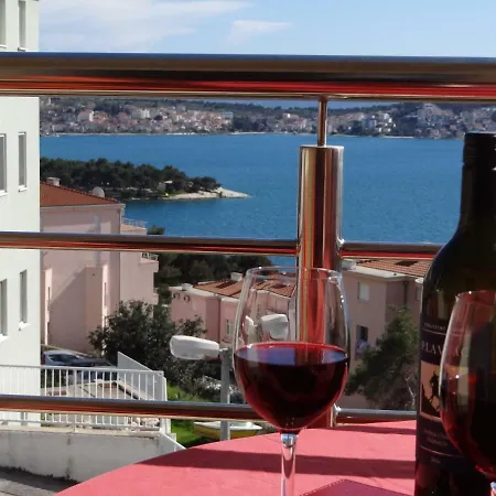 Apartman Marin *